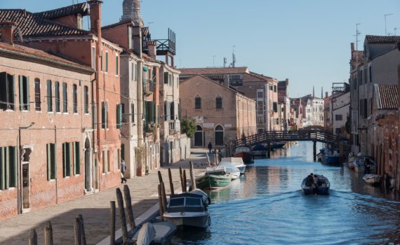 Canale e Ponte di SantAlvise Venezia