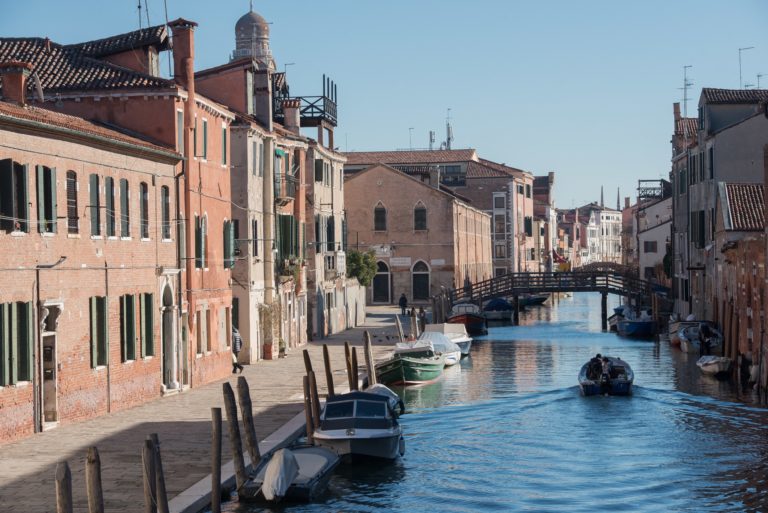 Canale e Ponte di SantAlvise Venezia