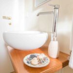 Ca Corte Nova Venice apartment canal view bathroom