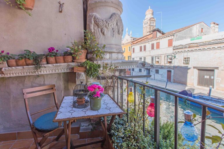 Ca Cammello Venezia appartamento con terrazza vista canale