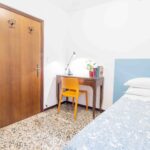 Ca Cammello Venice apartment with terrace canal view bedroom
