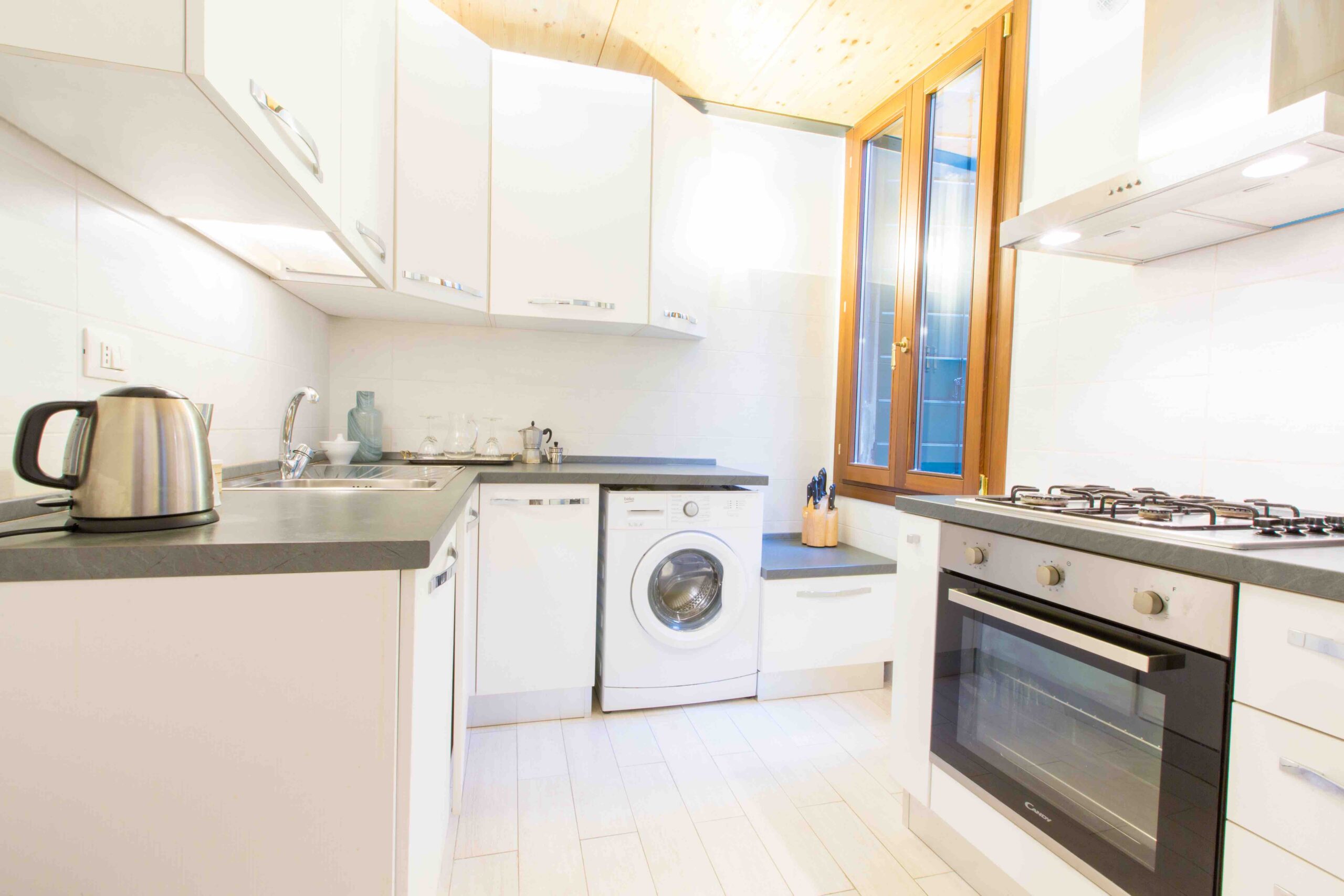 Venice apartment with kitchen